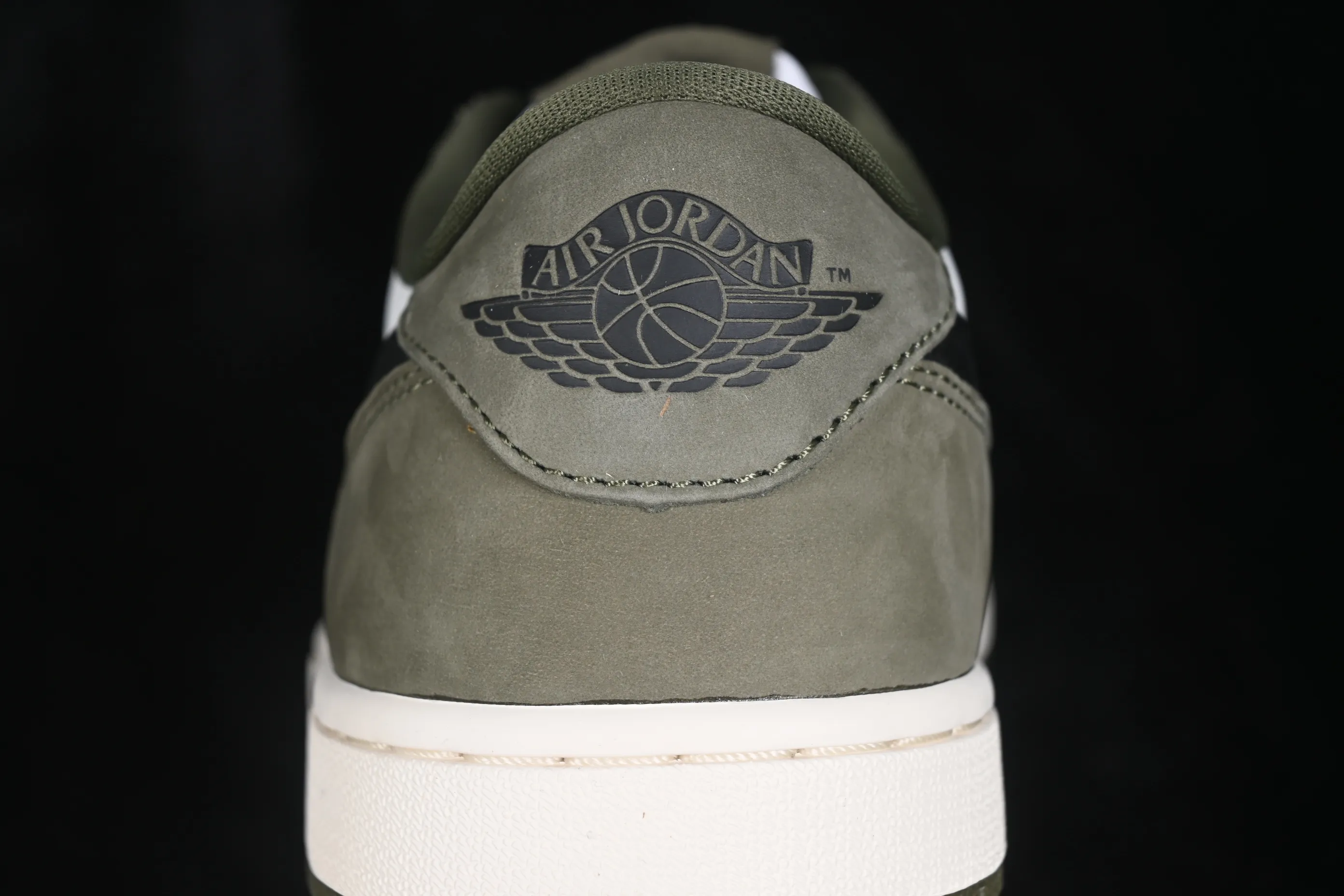 All categories Air Jordan Jordan series basketball shoes Air Jordan 1 Low Air Jordan 1 Low OG "Medium Olive" AJ1 Joe 1 joint model olive green low-top retro cultural basketball shoes HQ6998-200